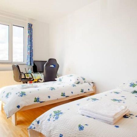 Beautiful Room With Balcony Direction To Messe Hanôver Exterior foto